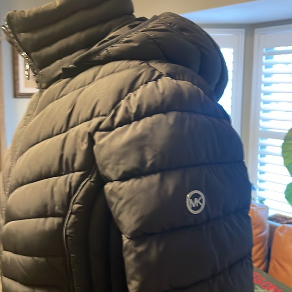 NWOT Michael Kors Packable Puffer Coat - Picture 5 of 13